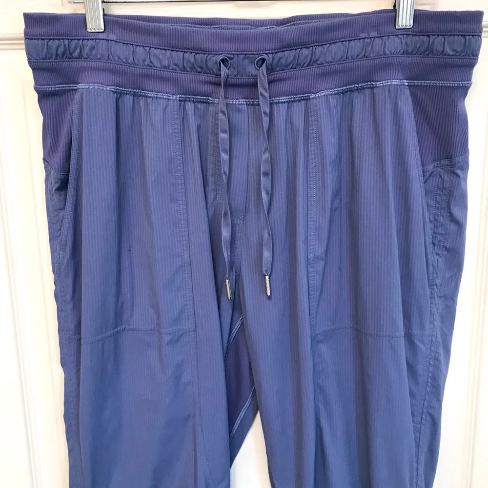 Lululemon Dance Studio MR Crop Pitch Blue